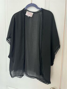 Forever 21 Medium Black Sheer Kimono Coverup with Lace Edges